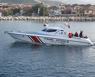Çanakkale'de göçmenler, aynı botta ölen arkadaşlarına aldırmadan kaçmaya devam ettiler