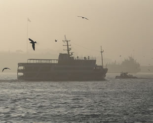 İstanbul Boğazı transit gemi geçişine kapatıldı