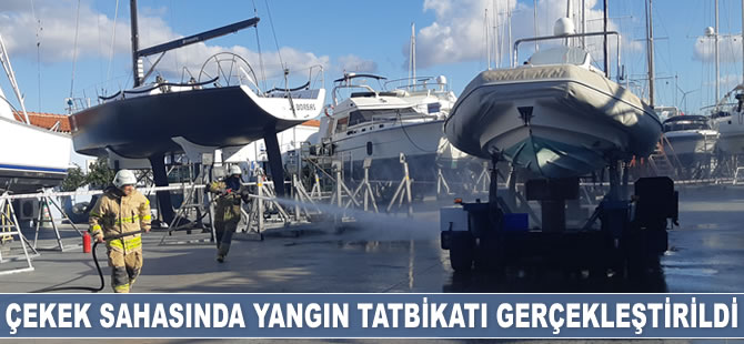 Çeşme’de çekek sahasında yangın tatbikatı gerçekleştirildi