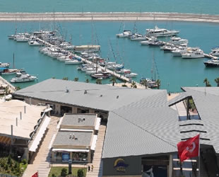 Cengiz Gökçel, Mersin Yat Limanı’nın yapı izinlerinin artırılmasını Meclis’e taşıdı