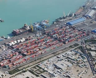 Irak'ın Umkasır Limanı yeniden faaliyete başladı