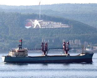 'Dvinitsa-50' isimli Rus askeri kargo gemisi, Çanakkale Boğazı'ndan geçti