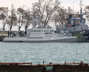 Rusya, Kerç Boğazı'nda el koyduğu gemileri Ukrayna'ya teslim ediyor