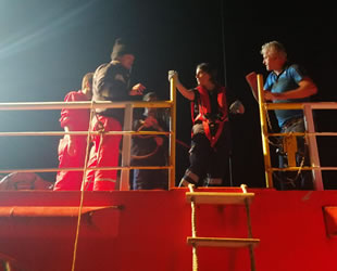 Sahil Güvenlik, gemide rahatsızlanan kişinin tıbbi tahliyesini gerçekleştirdi