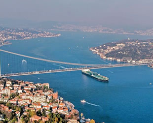 Mehmet Cahit Turhan: İstanbul Boğazı'nda tehlikeli madde taşıyan gemilerin oluşturduğu risk artıyor