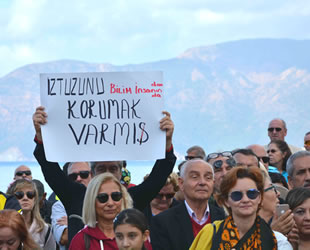 İztuzu kumsalına Deniz Kaplumbağası Bakım Merkezi yapılması planı protesto edildi