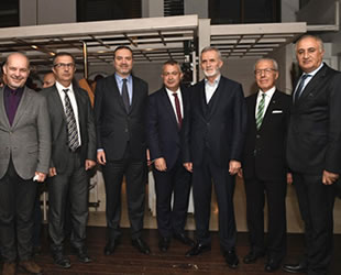 Vapur Donatanları ve Acenteleri Derneği, ‘Özlem Yemeği’nde buluştu