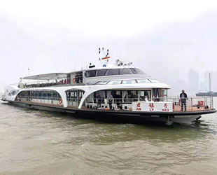 'Junlyu' isimli Çin’in ilk elektrikli yolcu gemisi sefere başladı