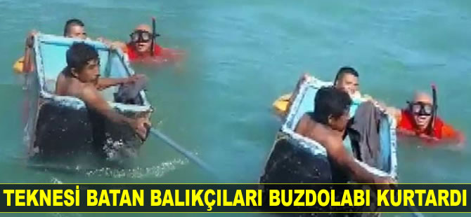 Meksika'da teknesi batan balıkçıları buzdolabı kurtardı