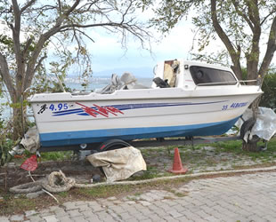 İzmir’de jandarma tekne motoru hırsızlığı olayını aydınlattı