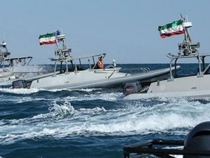 İran Devrim Muhafızları kaçak yakıt gemisine el koydu