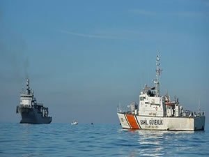 Kilyos'daki tanker kazasında batan balıkçı teknesinde kaybolan 3 kişiden 1'inin cesedi çıkarıldı