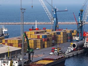 Bandırma Limanı'nda geçen yıl yaklaşık 5 milyon tonluk yükleme boşaltma yapıldı