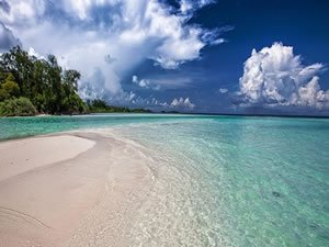 Endonezya'da deniz seviyesinin yükselmesi sonucu 2 ada su altında kaldı