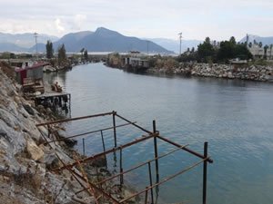 Anamur'da tekne sahiplerini fırtınanın ardından hırsızlık vurdu