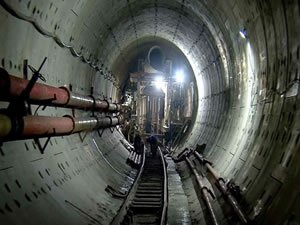 Çin, Dünyanın en uzun deniz altı metro inşaatını bitirdi