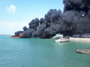 Basra Körfezi’nde 4 balıkçı teknesi yandı