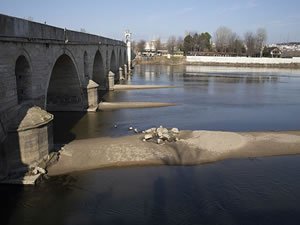 Meriç'in su seviyesi düşünce tarihi köprünün ayakları günyüzüne çıktı