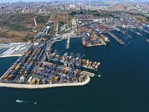 Ambarlı Limanı'nda Çin'den gelen gemiler denetleniyor