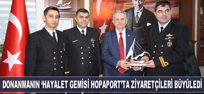 Donanmanın 'Hayalet Gemisi Hopaport'ta ziyaretçileri büyüledi