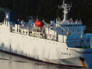İrlanda, iki Türk gemisinin lisansını iptal etti