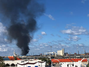 Hafter milisleri Trablus Limanı'na roketli saldırı düzenledi