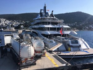 Süper yata 1.3 milyon TL’lik yakıt ikmali yapıldı