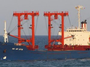 Gelibolu açıklarında seyir halindeki geminin skavenc bölümünde yangın çıktı