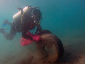 Bodrum’da deniz dibi ve sahil temizliği yapıldı