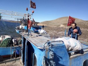 Malatya'da balıkçı tekneleri denetlendi