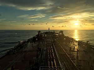 Aden Körfezi'nde Suudi tankerine saldırı