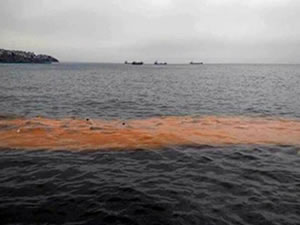 Tekirdağ'da deniz turuncu renge büründü