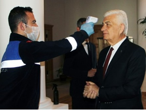 Yunan adalarına seferler durduruldu