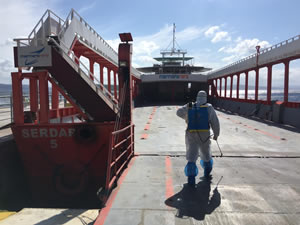 Erdek'te gemiler dezenfekte edildi