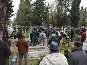 Denizde hayatlarını kaybeden iki arkadaş toprağa verildi