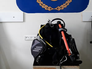 Tekne motoru ve dalgıç hırsızları emniyetten kaçamadı