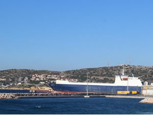 İzmir Çeşme Limanı'nda görevli gümrük memurunda koronavirüs tespit edildi