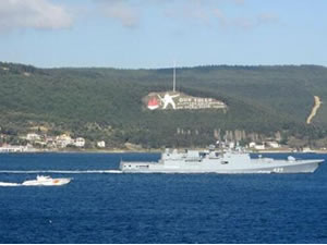 Rus savaş gemileri Çanakkale Boğazı’ndan geçti