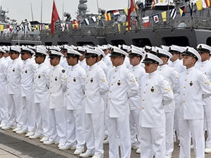 Bahriyelilerde koronavirüse karşı sıkı tedbir