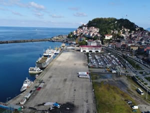 Giresun limanı faaliyetlerine aralıksız devam ediyor