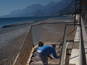 Konyaaltı sahili sezona hazırlanıyor