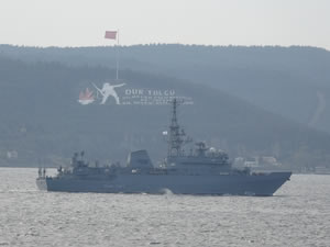 Rus keşif gemisi 'Ivan Khurs' Çanakkale Boğazı’ndan geçti