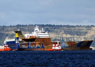 Yanan UND Adriyatik Yalova'ya gidiyor