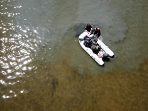 Van Gölü'nde 800 metrelik 2 adet manyat ağı ele geçirildi