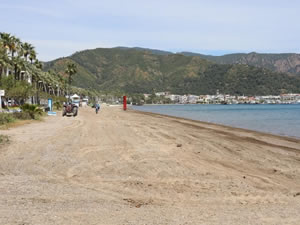 Marmaris Plajları sezona hazırlanıyor