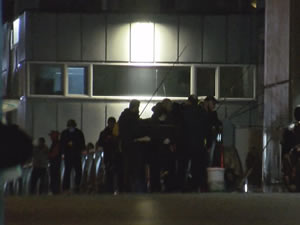 Galata Köprüsü’nde yasaklı günde balık avlayanlara para cezası verildi