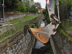 Tuzla'da dereler denizlerle buluşuyor