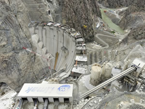 Türkiye'nin en yüksek barajı 205 metreye ulaştı