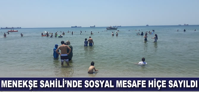 Menekşe Sahili'nde sosyal mesafe unutuldu