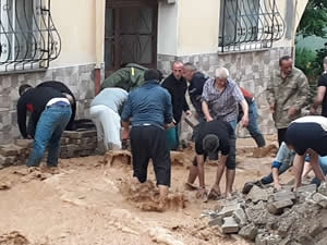 Bursa'da sel felaketi yaşanıyor! Ölü ve kayıplar var!